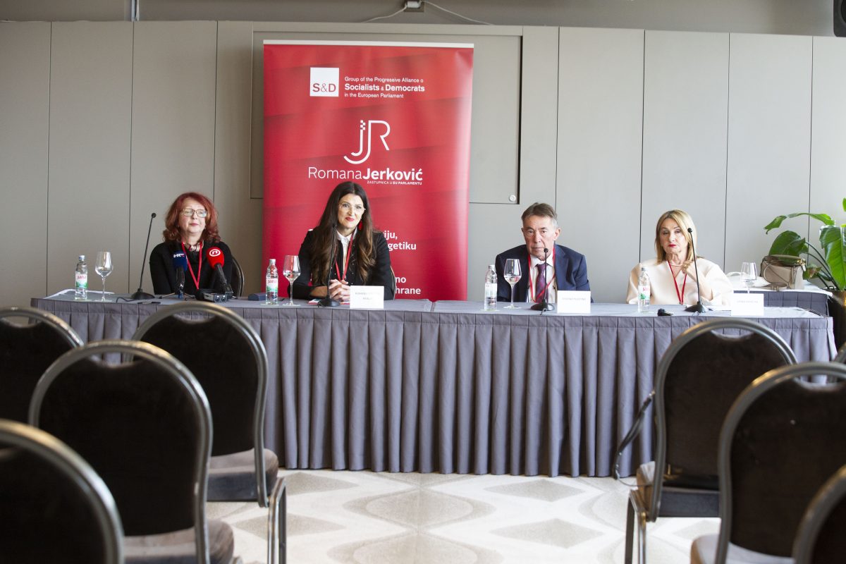 Romana Jerković Kraljić, Stjepko Pleština, Vesna Ramljak.