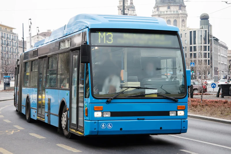 autobus javnog prijevoza